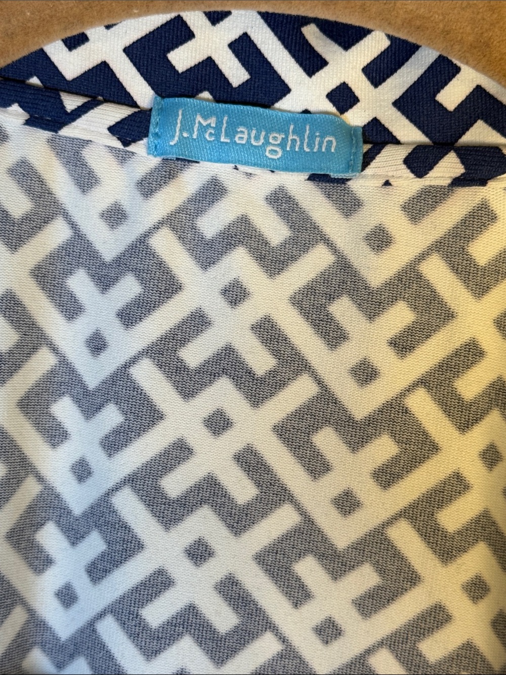 J. McLaughlin Navy and White Geometric Short Sleeve Polo - Picture 4 of 8
